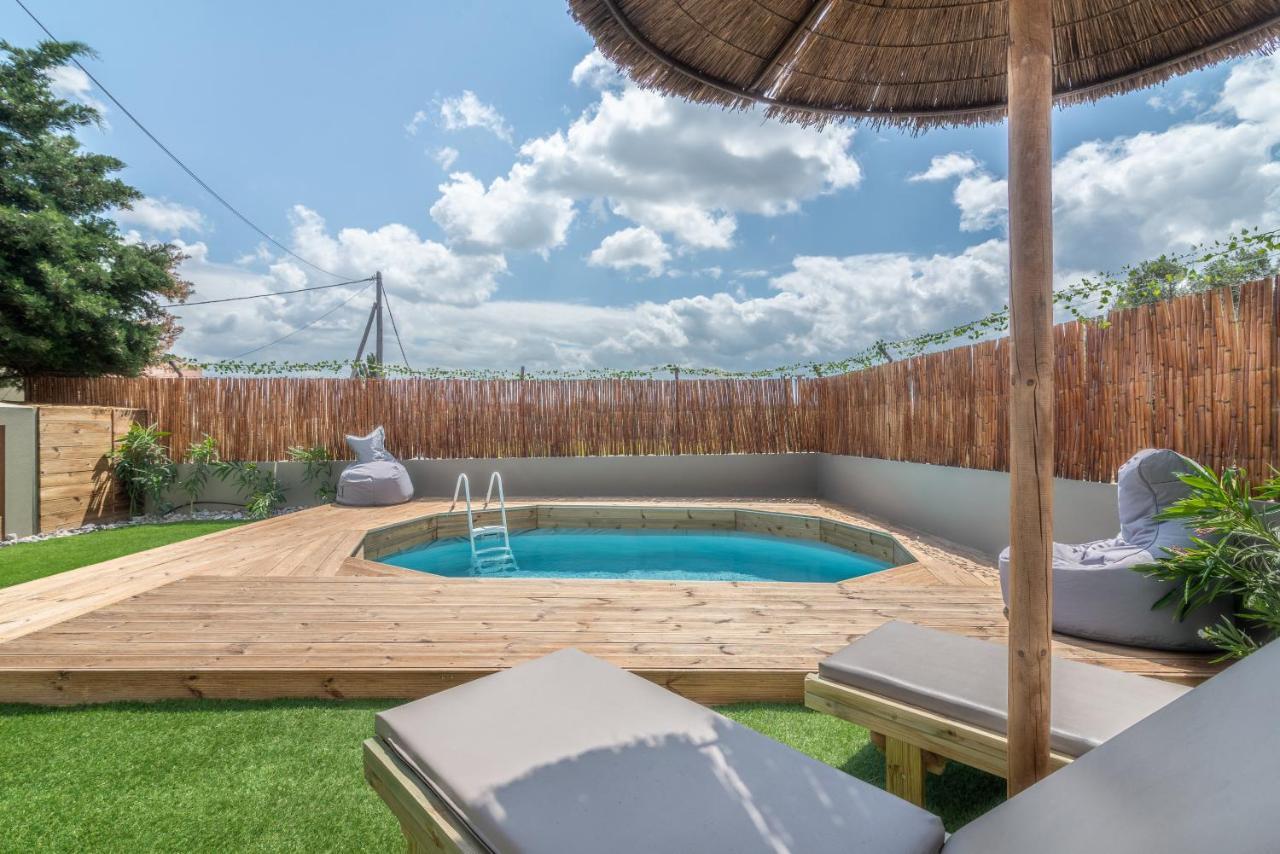 Cozy House With Pool Near Beach Gazi 外观 照片